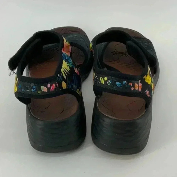 Bzees  SANDALS - Picture 2 of 5